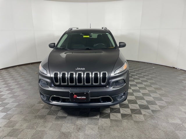 Used 2015 Jeep Cherokee Limited with VIN 1C4PJMDS6FW739619 for sale in Shakopee, Minnesota