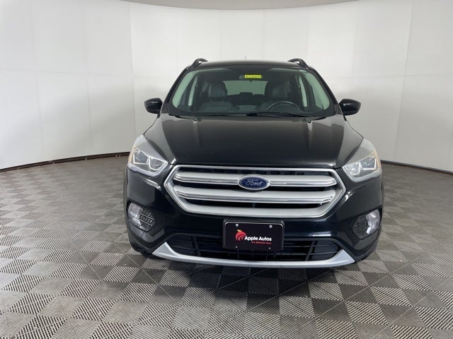 Used 2017 Ford Escape SE with VIN 1FMCU9GDXHUC34435 for sale in Shakopee, Minnesota
