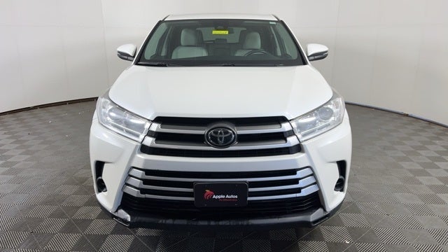 Used 2017 Toyota Highlander LE with VIN 5TDBZRFH3HS433546 for sale in Shakopee, Minnesota
